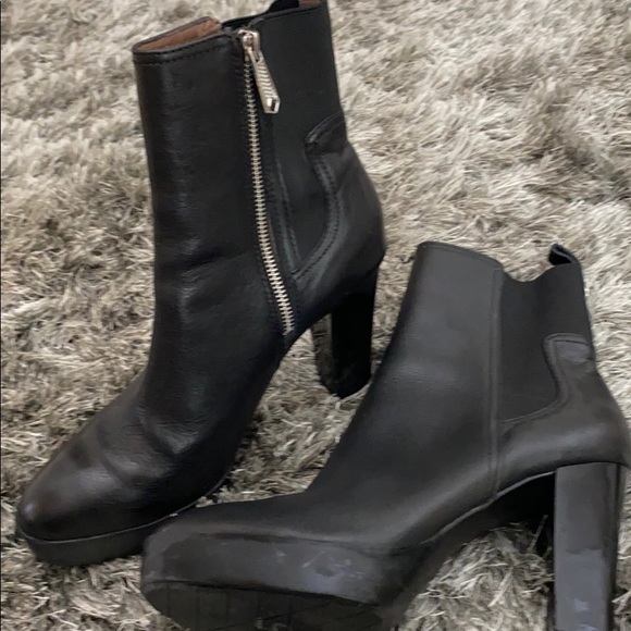 Sold out Donald pliner  Milan boots 71/2 black - Picture 1 of 5